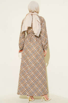 Yarım Düğmeli Ekoseli Kloş Elbise Latte - Elbise