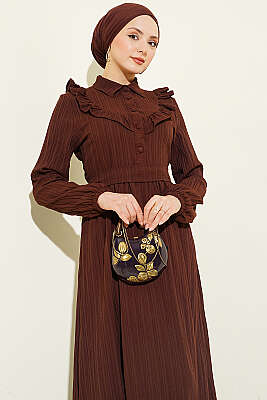 Yarım Düğmeli Fırfırlı Krinkıl Elbise Kahve - Elbise