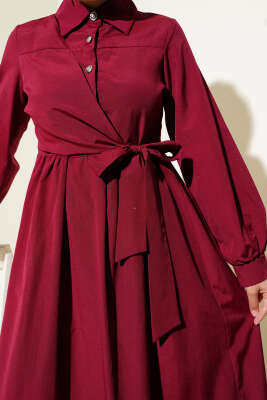 Yarım Düğmeli Fırfırlı Yandan Bağlamalı Elbise Bordo - Tesettür Elbise