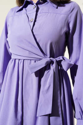 Yarım Düğmeli Fırfırlı Yandan Bağlamalı Elbise Lila - Tesettür Elbise