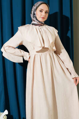 Yarım Düğmeli Kuşaklı Fırfırlı Elbise Bej - Elbise