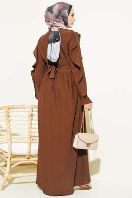 Yarım Düğmeli Kuşaklı Fırfırlı Elbise Kahve - Elbise