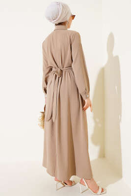 Yarım Düğmeli Önü Çapraz Bağlamalı Elbise Vizon - Tesettür Elbise