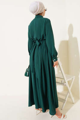 Yarım Düğmeli Önü Çapraz Bağlamalı Elbise Zümrüt - Tesettür Elbise