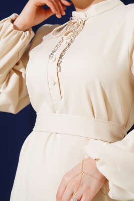 Yarım Düğmeli Yaka İpli Elbise Bej - Tesettür Elbise