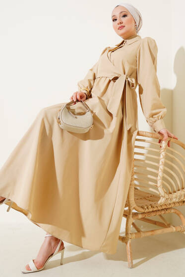 Yarım Düğmeli Yandan Bağlamalı Elbise Bej - Elbise