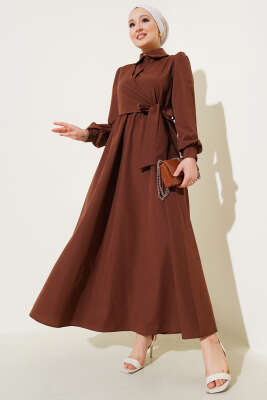 Yarım Düğmeli Yandan Bağlamalı Elbise Kahve 