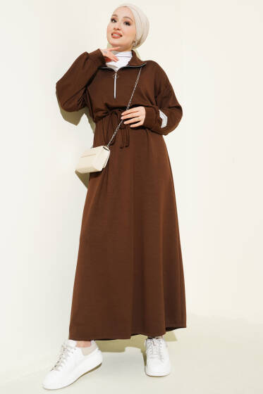 Yarım Fermuarlı Armalı Loyşa Elbise Kahve - Elbise