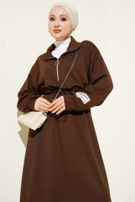 Yarım Fermuarlı Armalı Loyşa Elbise Kahve - Elbise