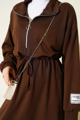 Yarım Fermuarlı Armalı Loyşa Elbise Kahve - Elbise