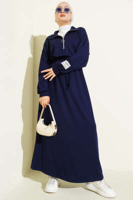 Yarım Fermuarlı Armalı Loyşa Elbise Lacivert - NESSİA