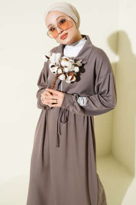 Yarım Fermuarlı Armalı Loyşa Elbise Vizon - NESSİA