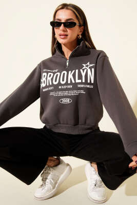 Yarım Fermuarlı Baskılı Üç İplik Sweat Füme - Kadın Giyim Modelleri