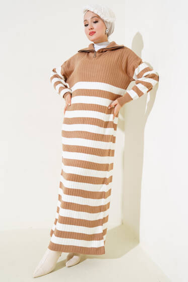 Yarım Fermuarlı Kalın Çizgili Triko Elbise Büsküvi - Elbise