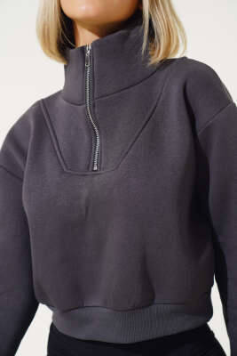 Yarım Fermuarlı Şardonlu Kısa Sweatshirt Füme - Kadın Giyim Modelleri