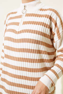 Yarım Fermuarlı Yatay Çizgili Triko Elbise Bej - Tesettür Elbise