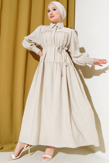 Yarım Gizli Düğmeli İp Bağcıklı Elbise Bej - Elbise