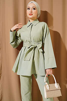 Yarım Gizli Düğmeli Kuşaklı İkili Takım Çağla Yeşili - İkili Takım