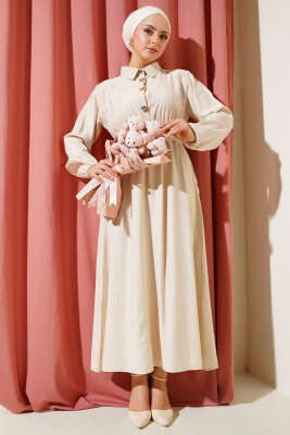 Yarım Gold Düğmeli Kuşaklı Elbise Bej 