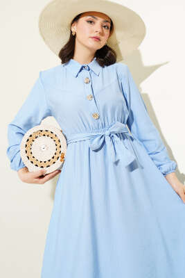 Yarım Gold Düğmeli Kuşaklı Elbise Buz Mavisi - Tesettür Elbise