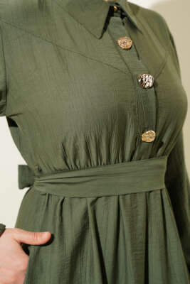 Yarım Gold Düğmeli Kuşaklı Elbise Haki - Tesettür Elbise