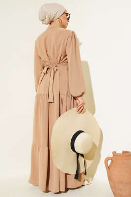 Yarım Piliseli Düğmeli Elbise Latte - Tesettür Elbise