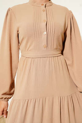 Yarım Piliseli Düğmeli Elbise Latte - Tesettür Elbise