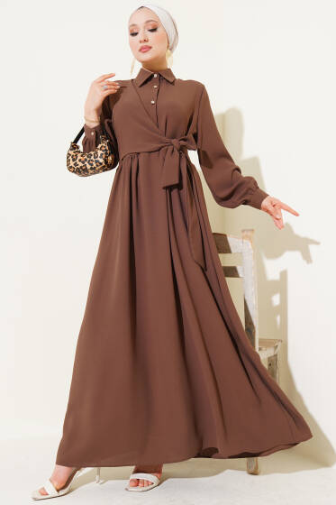 Yarım Taş Düğmeli Bağlamalı Elbise Kestane - Elbise
