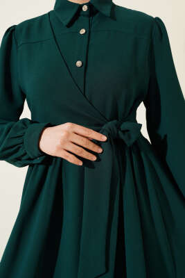 Yarım Taş Düğmeli Bağlamalı Elbise Zümrüt - Tesettür Elbise