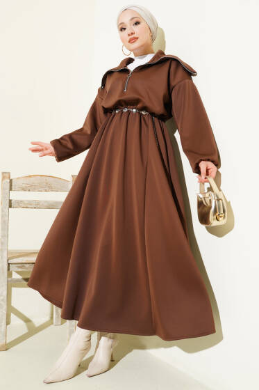 Yarım Yaka Fermuarlı Scuba Elbise Kahve - Elbise