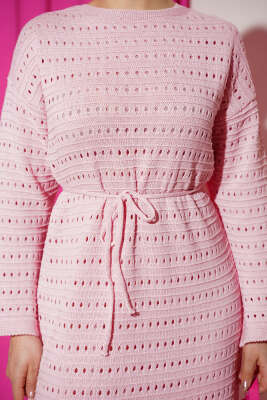 Yatay Ajurlu İp Kuşaklı Triko Elbise Pembe - Elbise