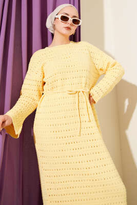 Yatay Ajurlu İp Kuşaklı Triko Elbise Sarı - Elbise