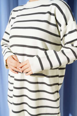 Yatay Çizgi Detaylı Basic Triko Tunik Bej Gri - Tunik