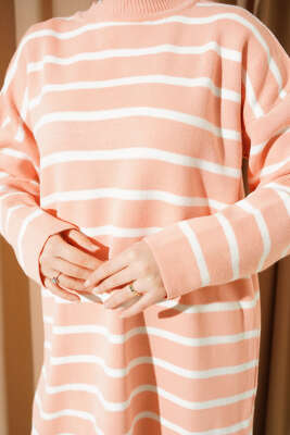 Yatay Çizgi Detaylı Basic Triko Tunik Somon - Yılın Fırsatı