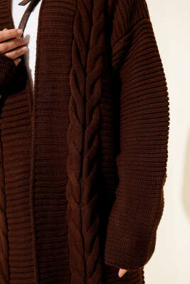 Yatay Çizgi Kabartmalı Triko Hırka Kahve - Hırka