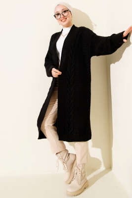 Yatay Çizgi Kabartmalı Triko Hırka Siyah - Hırka