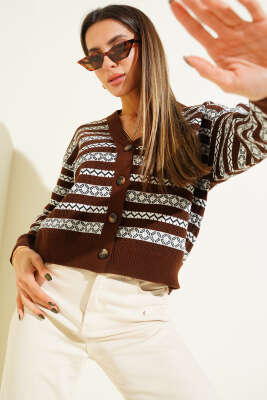 Yatay Çizgili Düğmeli Triko Hırka Kahve - VANİZA TRİKO