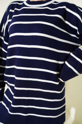 Yatay Çizgili Düşük Omuz Triko Tunik Lacivert - Yılın Fırsatı