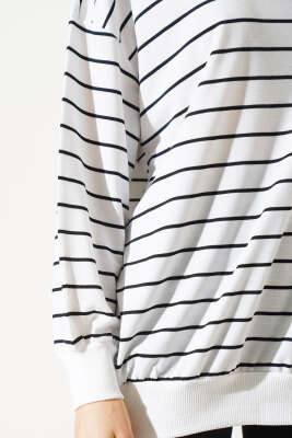 Yatay Çizgili Sweatshirt Beyaz - Kadın Giyim Modelleri