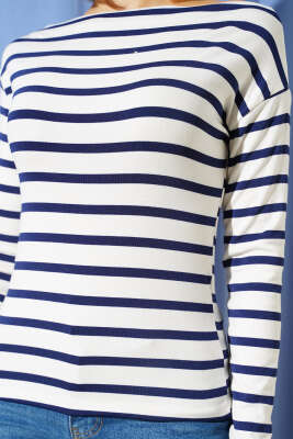 Yatay Çizgili Kayık Yaka Bluz Lacivert - Kadın Giyim Modelleri