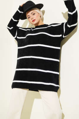 Yatay Çizgili Sakallı Triko Tunik Siyah - NESSİA