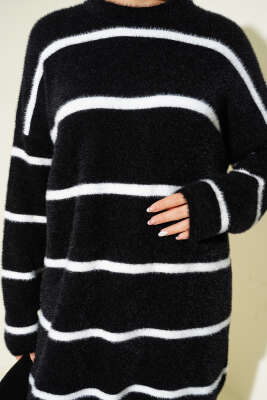 Yatay Çizgili Sakallı Triko Tunik Siyah - Tunik