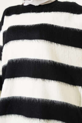 Yatay Çizgili Yumoş Triko Tunik Siyah - Triko Tunik