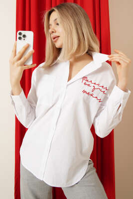 Yazı Nakışlı Tek Cepli Gömlek Beyaz - DİVON