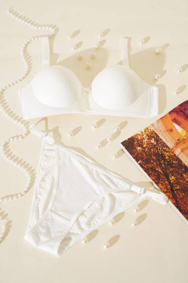 Yekpare Desteksiz Sütyen Takım Ekru - Yılın Fırsatı