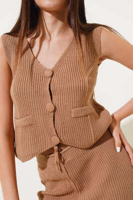 Yelekli Basic Triko İkili Takım Bisküvi - Kadın Giyim Modelleri