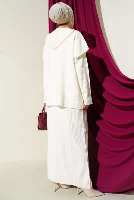 Yelekli Jile Elbise Triko İkili Takım Ekru - İkili Takım