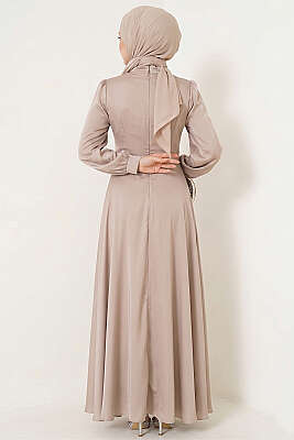 Yıldız Gold Toka Detaylı Saten Abiye Elbise Bej - Elbise