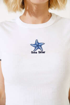 Yıldız Nakışlı T-shirt Ekru - Yılın Fırsatı