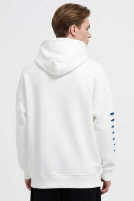 Yırtık Efektli Nakışlı Erkek Sweatshirt Ekru - Erkek Sweatshirt